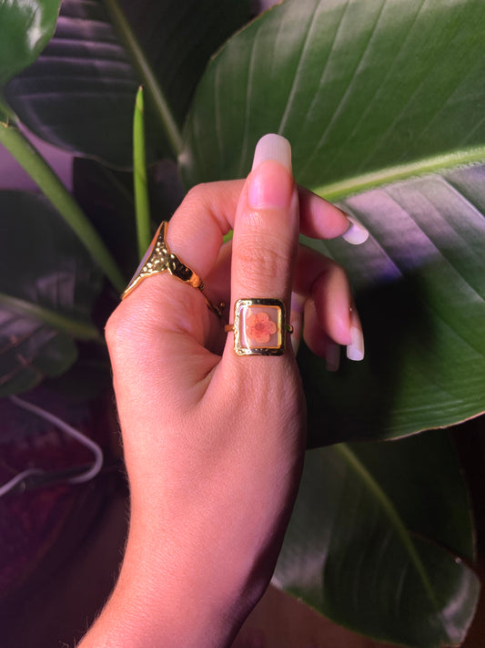 18k Gold plated flower ring encased in resin