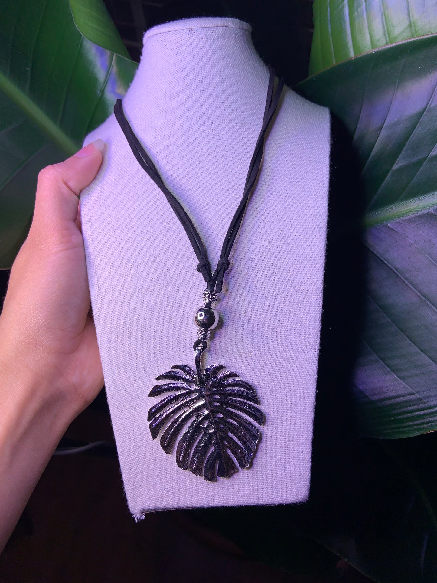 Large Silver Monstera Leaf