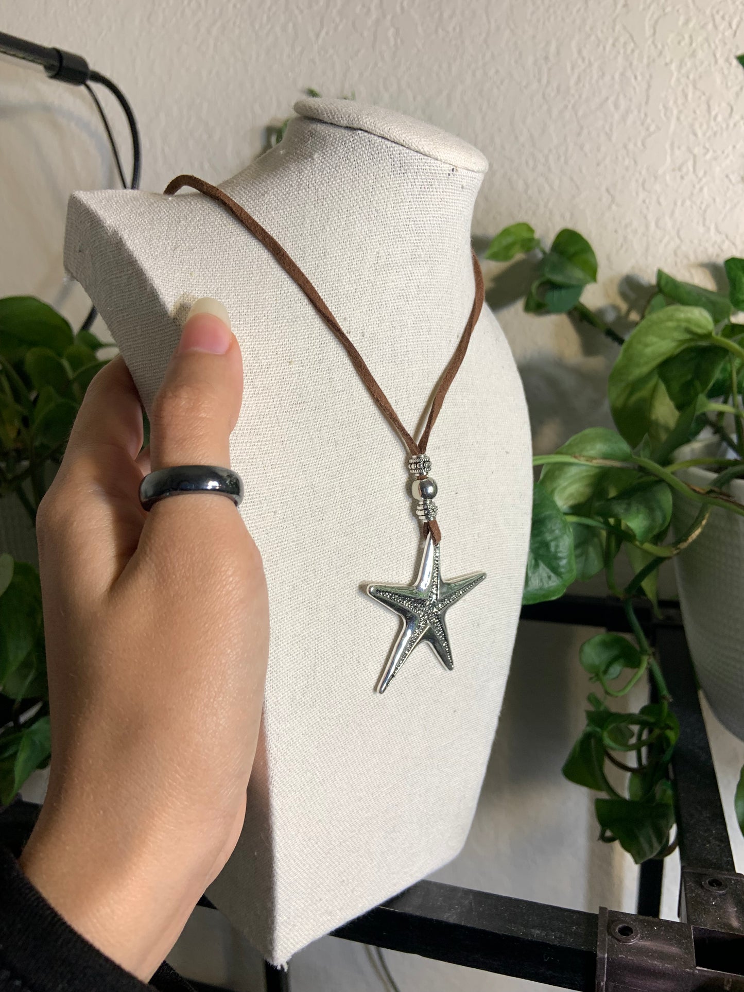 Silver starfish choker