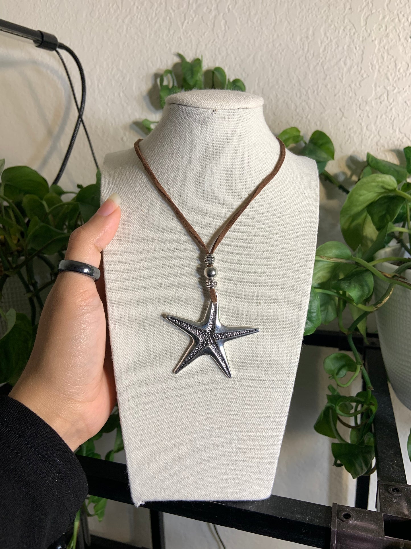 Silver starfish choker